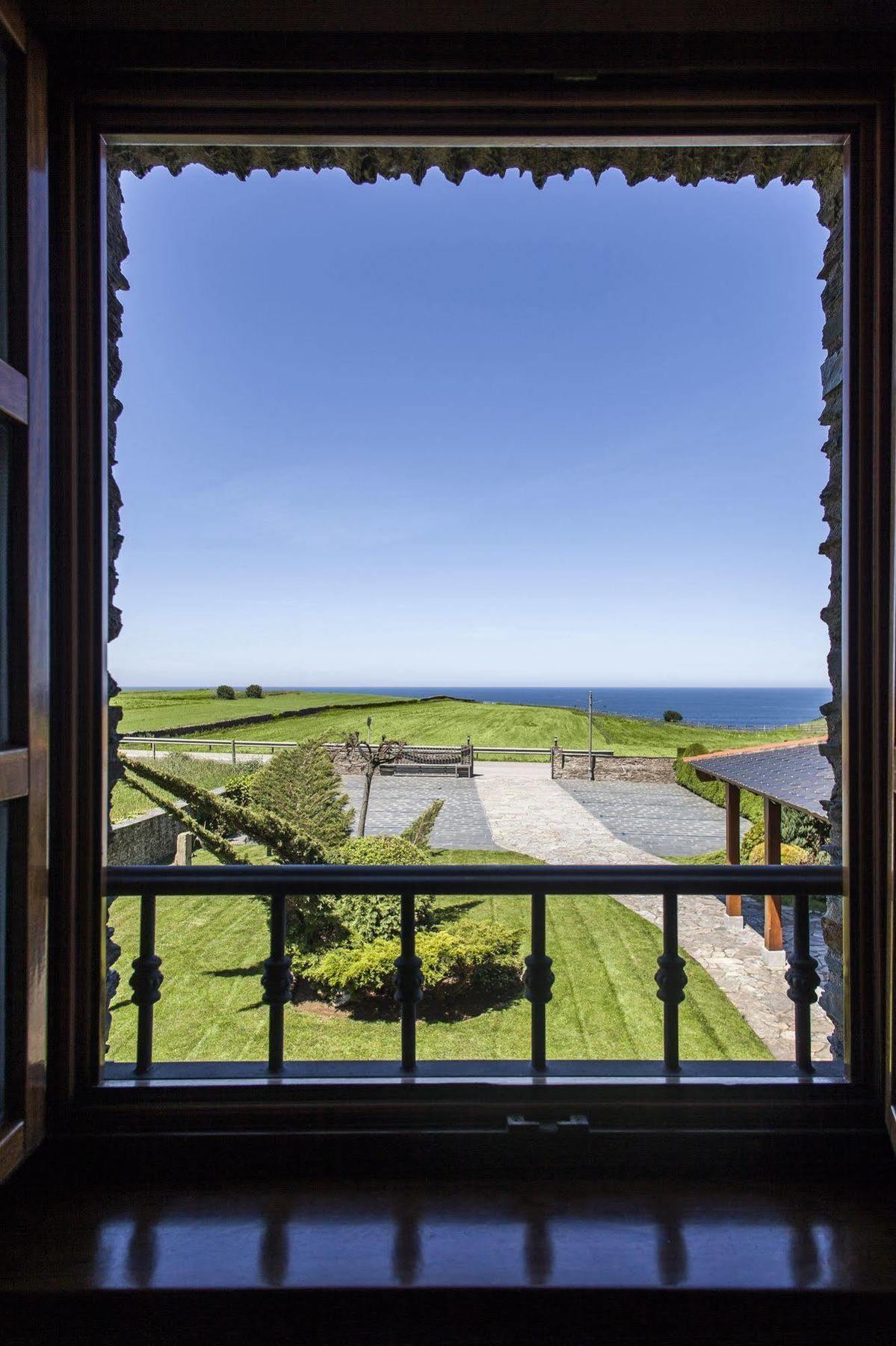 Hotel Pleamar Puerto de Vega Esterno foto