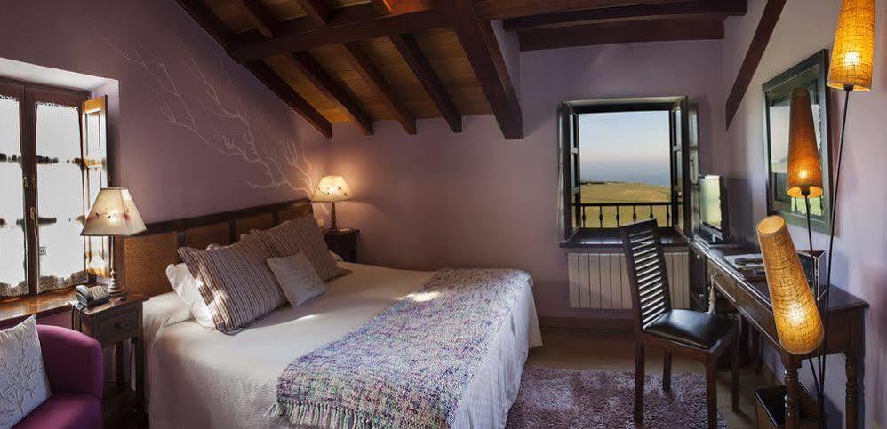 Hotel Pleamar Puerto de Vega Esterno foto
